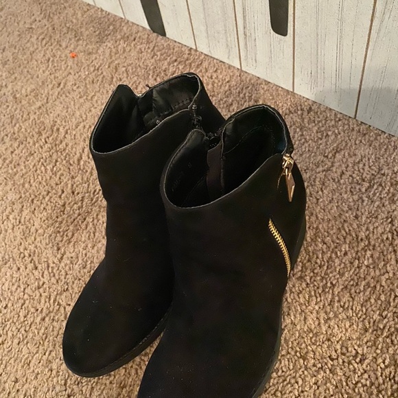 Black ankle boots - Picture 2 of 4